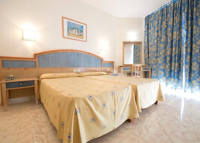 Azuline Hoteles Mar Amantis & II